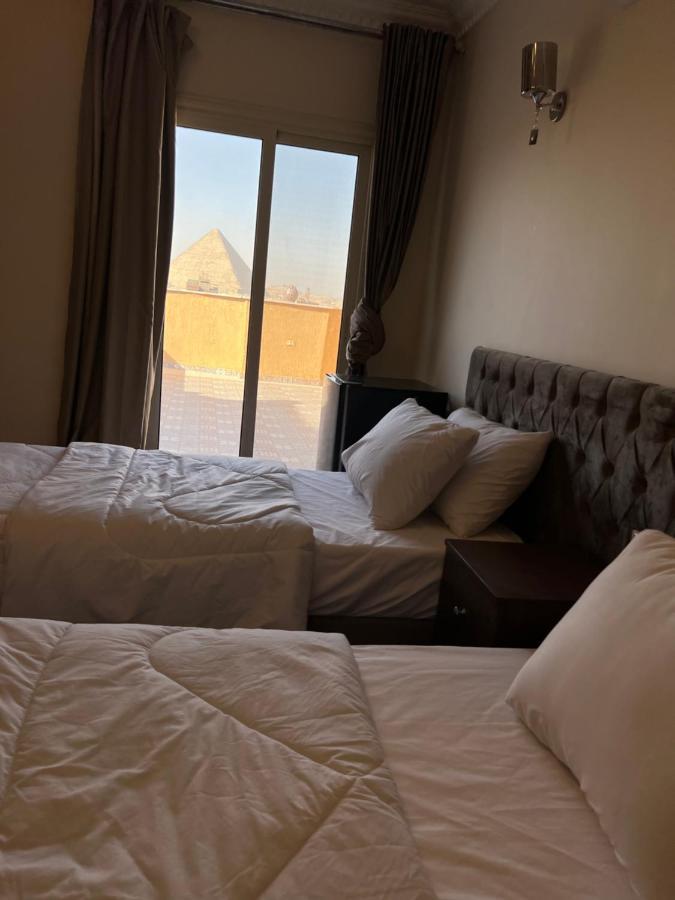 Bedouin Pyramids View Hotel Kafret el-Gabal Exterior foto
