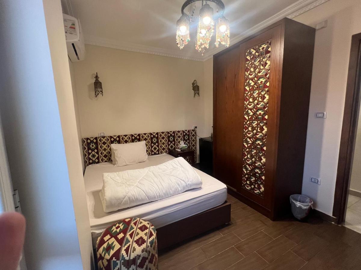 Bedouin Pyramids View Hotel Kafret el-Gabal Exterior foto
