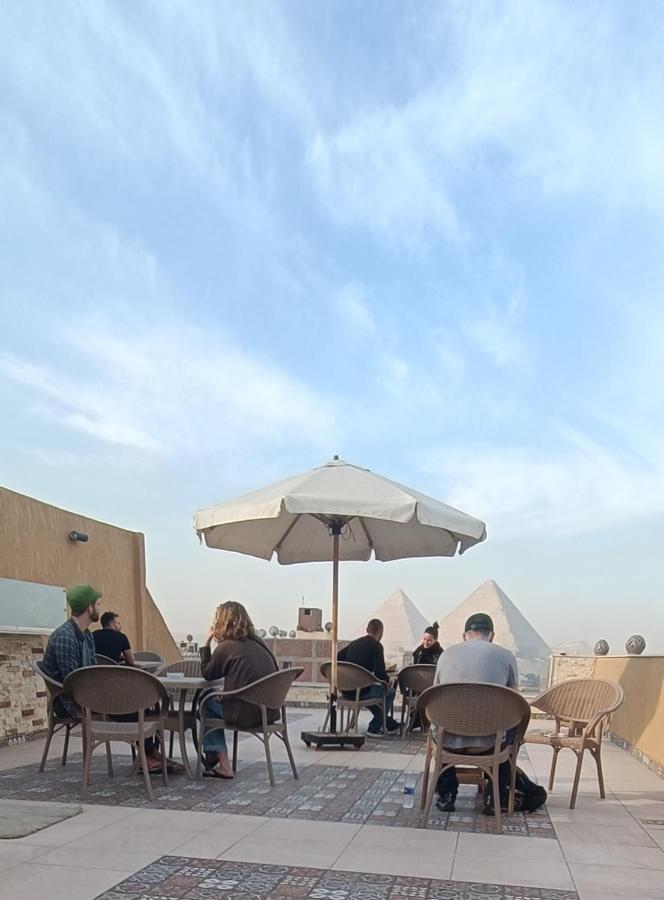 Bedouin Pyramids View Hotel Kafret el-Gabal Exterior foto