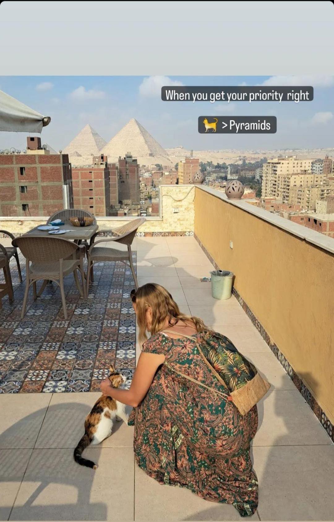 Bedouin Pyramids View Hotel Kafret el-Gabal Exterior foto