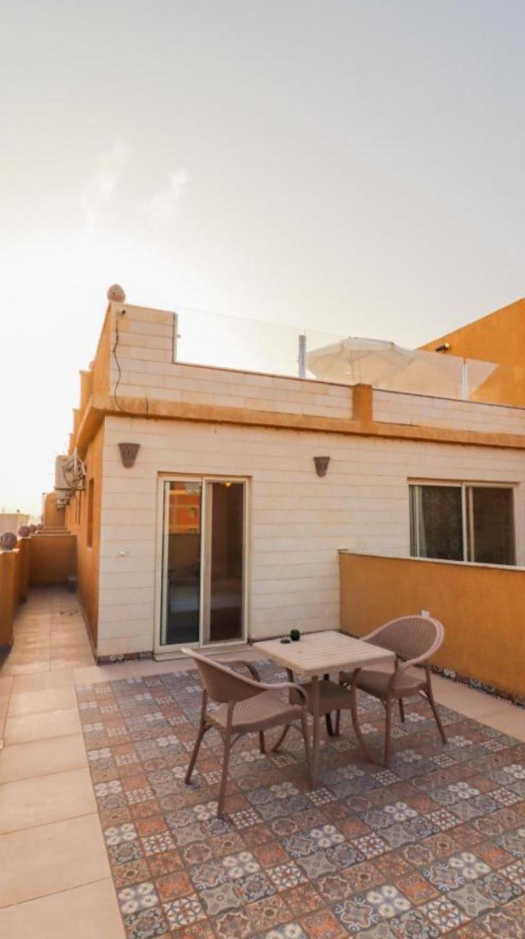 Bedouin Pyramids View Hotel Kafret el-Gabal Exterior foto